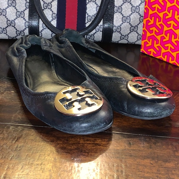 Tory Burch Black/Silver Leather Reva Flats -- Size 8.5 - Picture 8 of 13